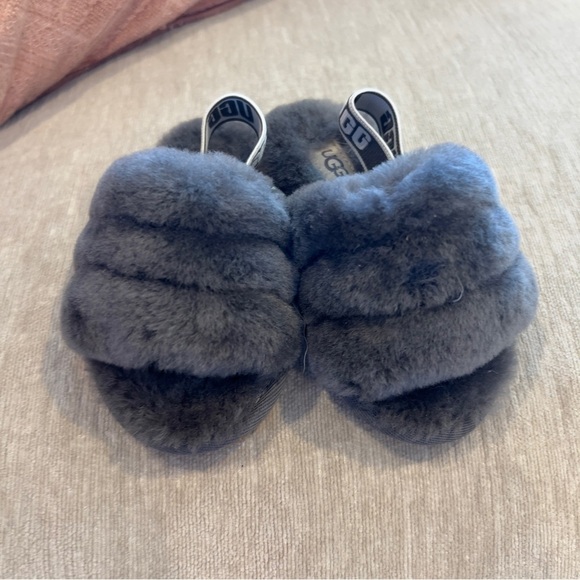 UGG Charcoal Kids' Furry Slippers - Picture 1 of 3